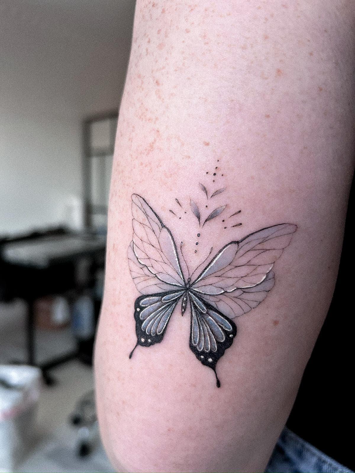 fine-line tattoo · piece 24 · Aleksandra, Kraska Tattoo, Rishon LeZion