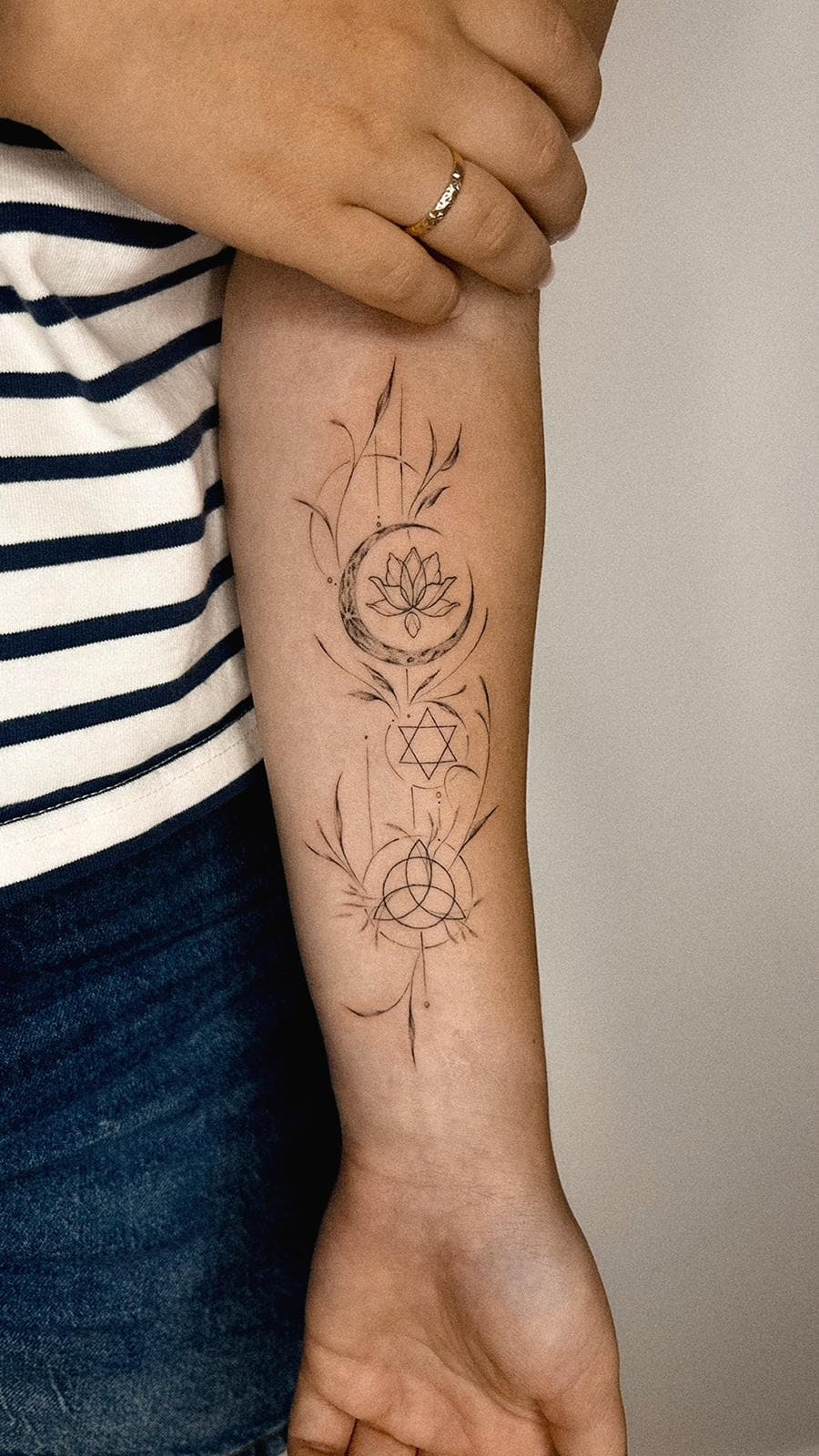 fine-line tattoo · piece 32 · Aleksandra, Kraska Tattoo, Rishon LeZion